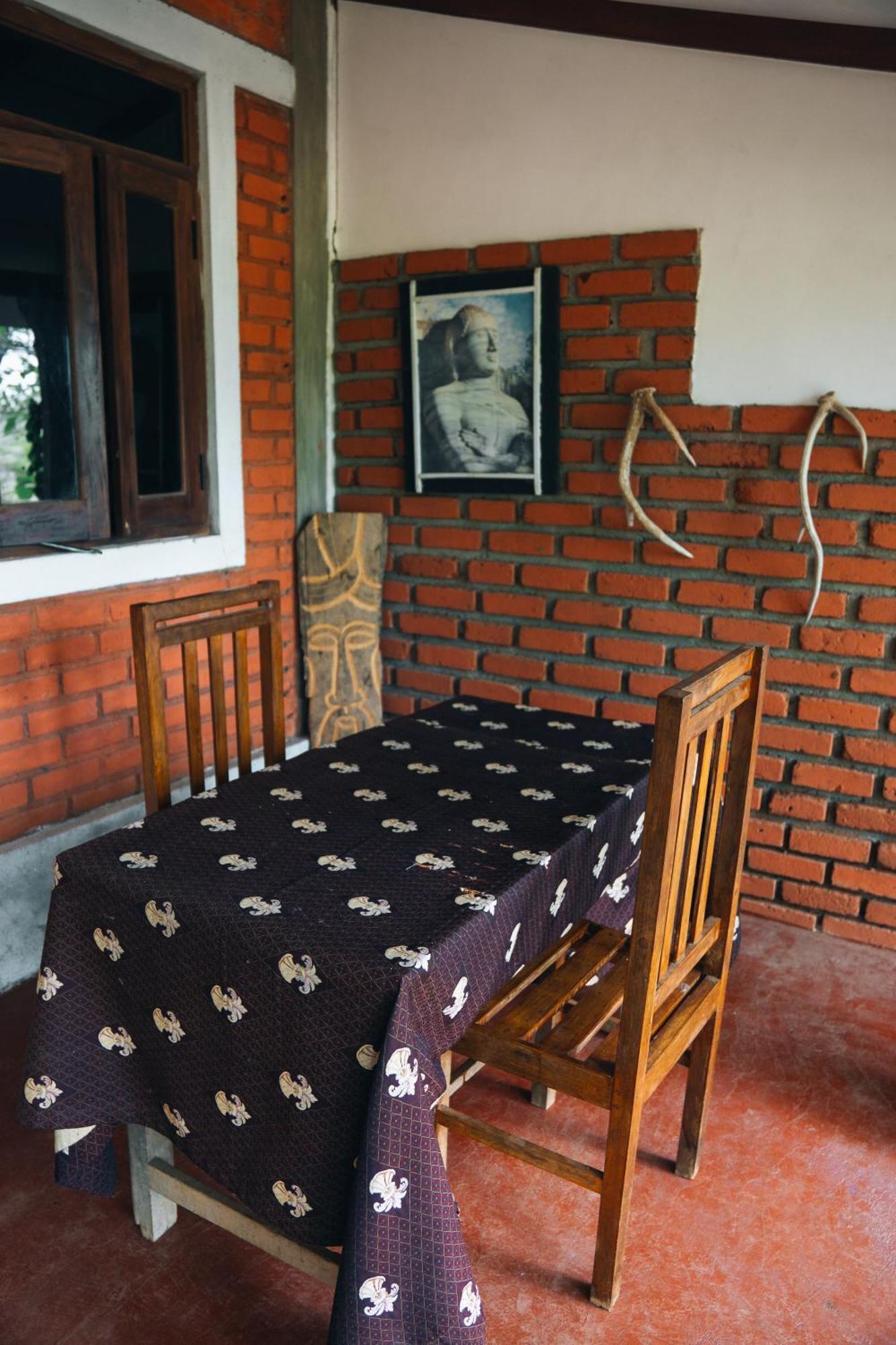 Angry Birds Homestay Habarana Bagian luar foto