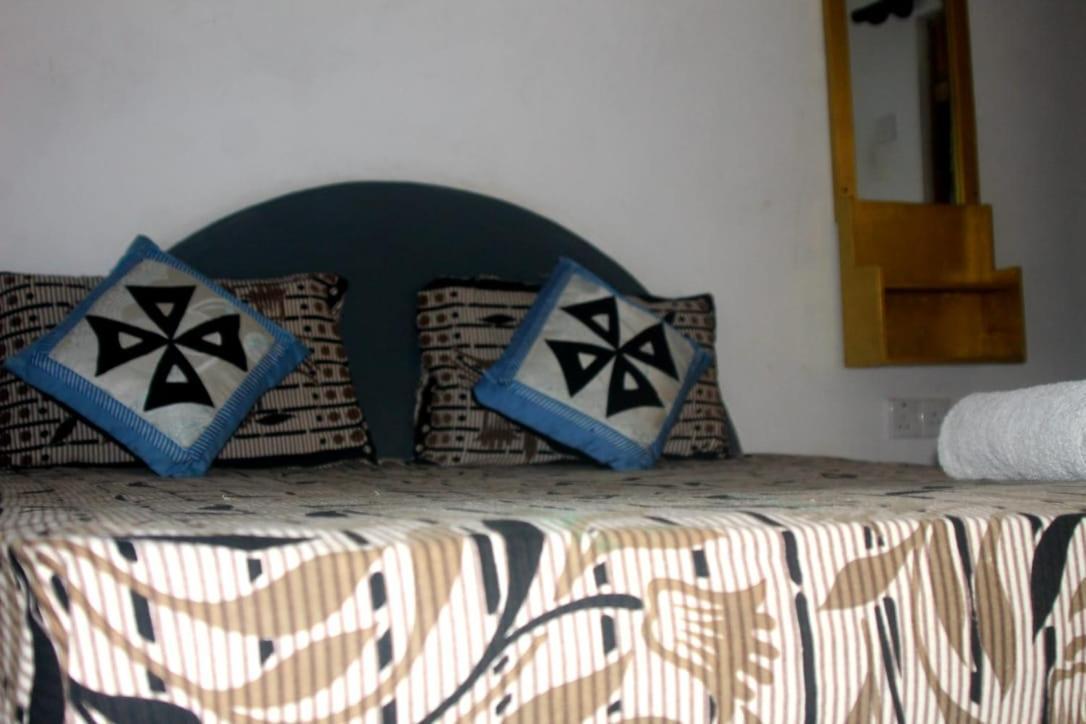 Angry Birds Homestay Habarana Bagian luar foto